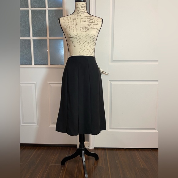 Kasper Separates Black Skirt NWT Size 4 F - Picture 1 of 13